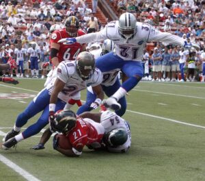 681px-2006_Pro_Bowl_tackle